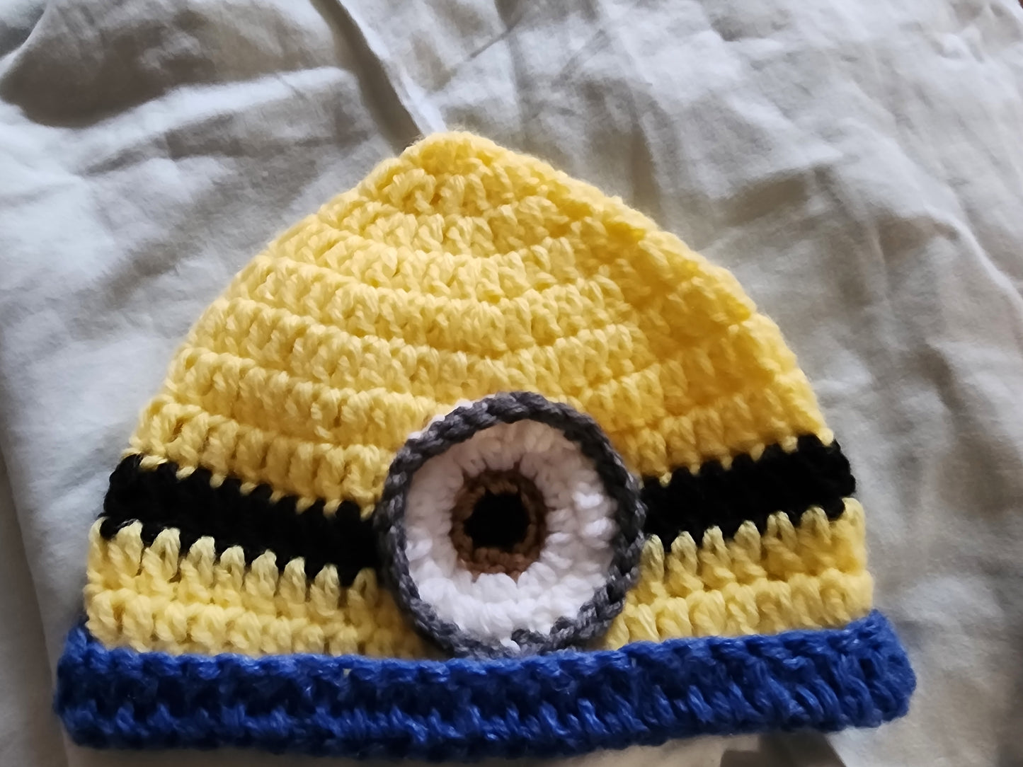 Minion Hat with 1 Brown Eye